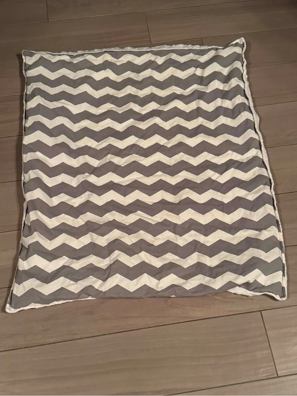 Reversible plush Baby Blanket - Gray Chevron Minky Dot